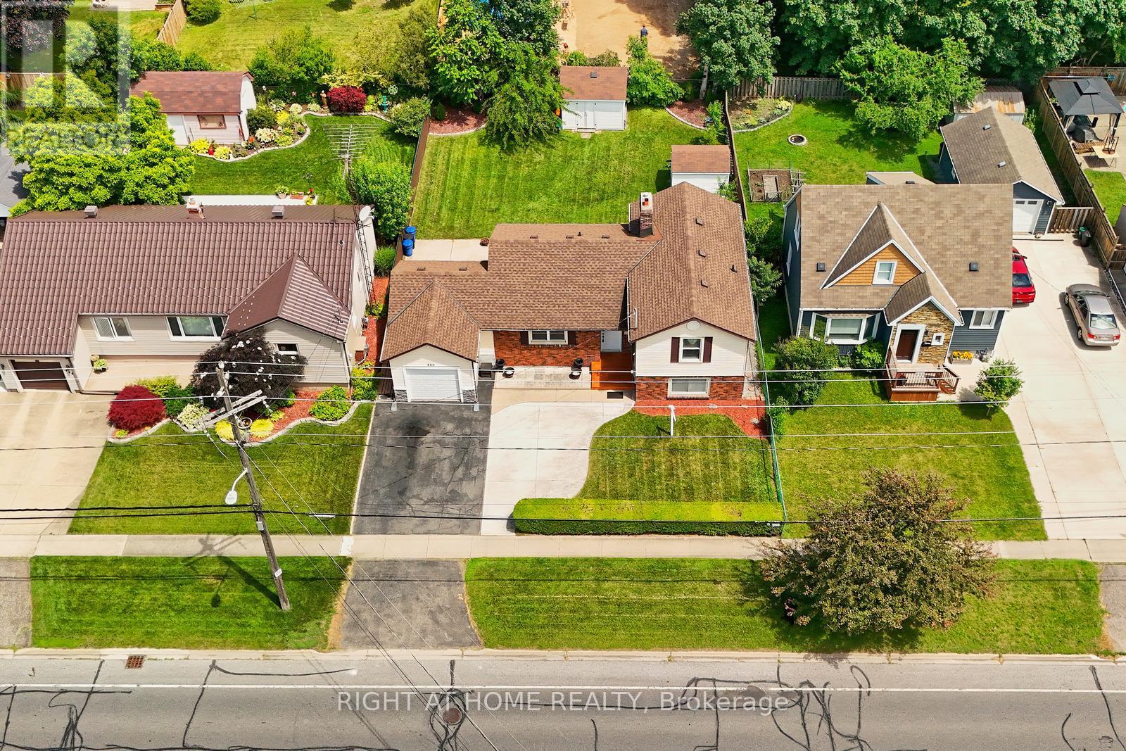 446 Geneva Street Property Photo 48