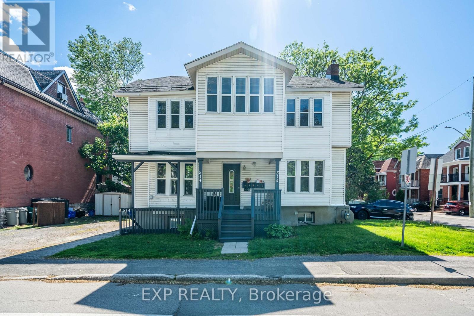 514 Lyon Street N Property Photo 3