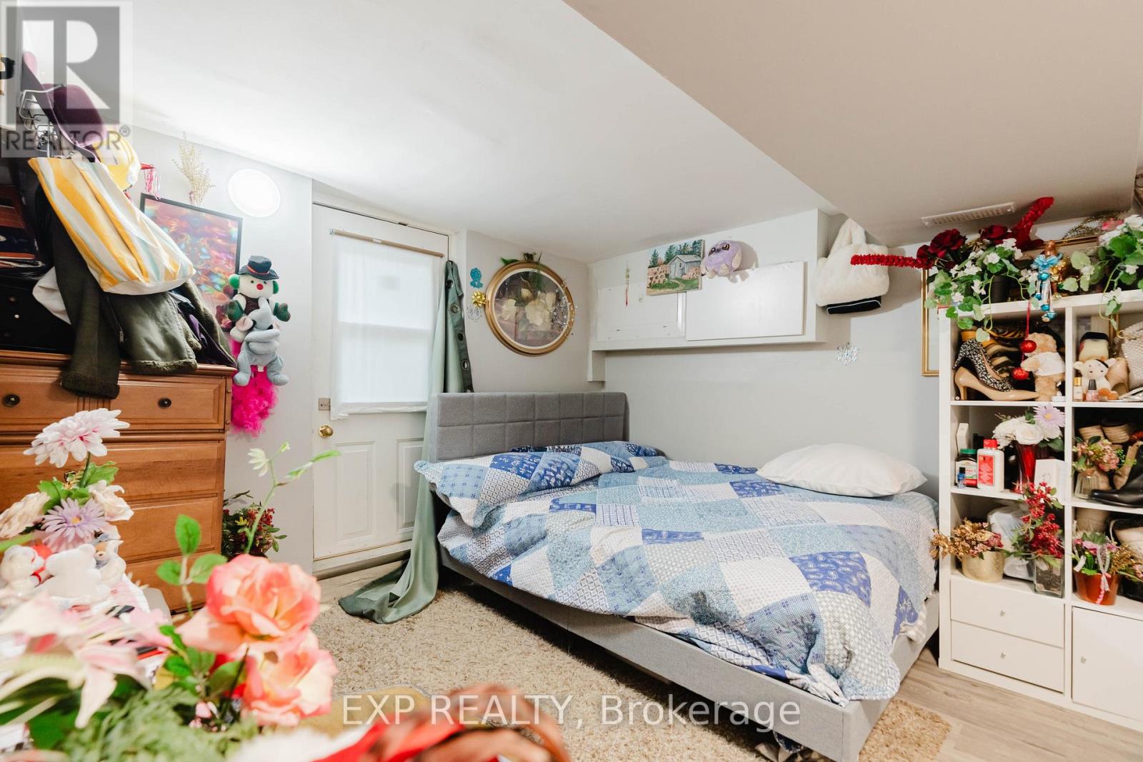 514 Lyon Street N Property Photo 10