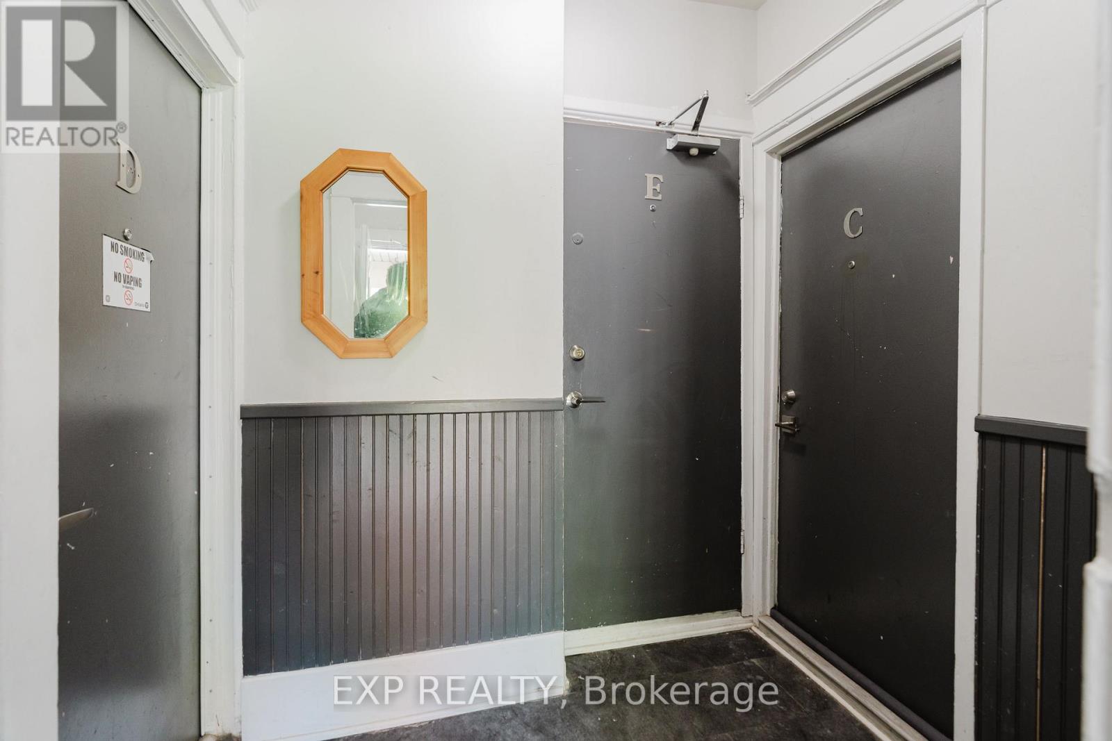 514 Lyon Street N Property Photo 28
