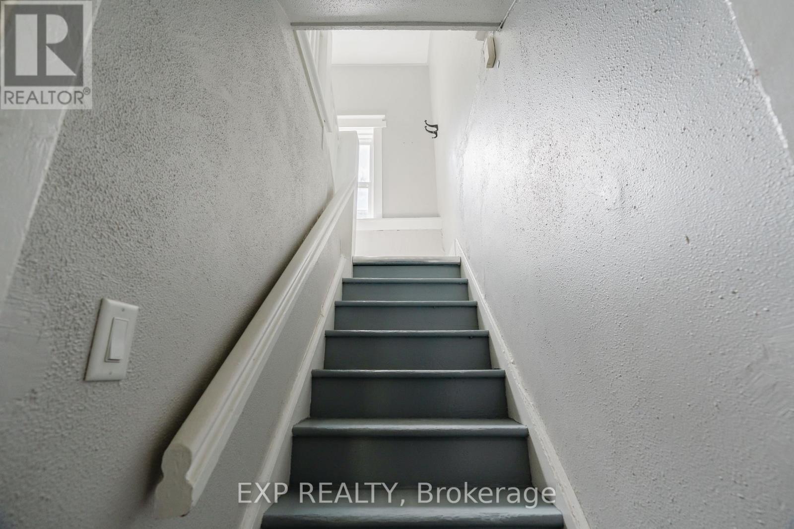 514 Lyon Street N Property Photo 40