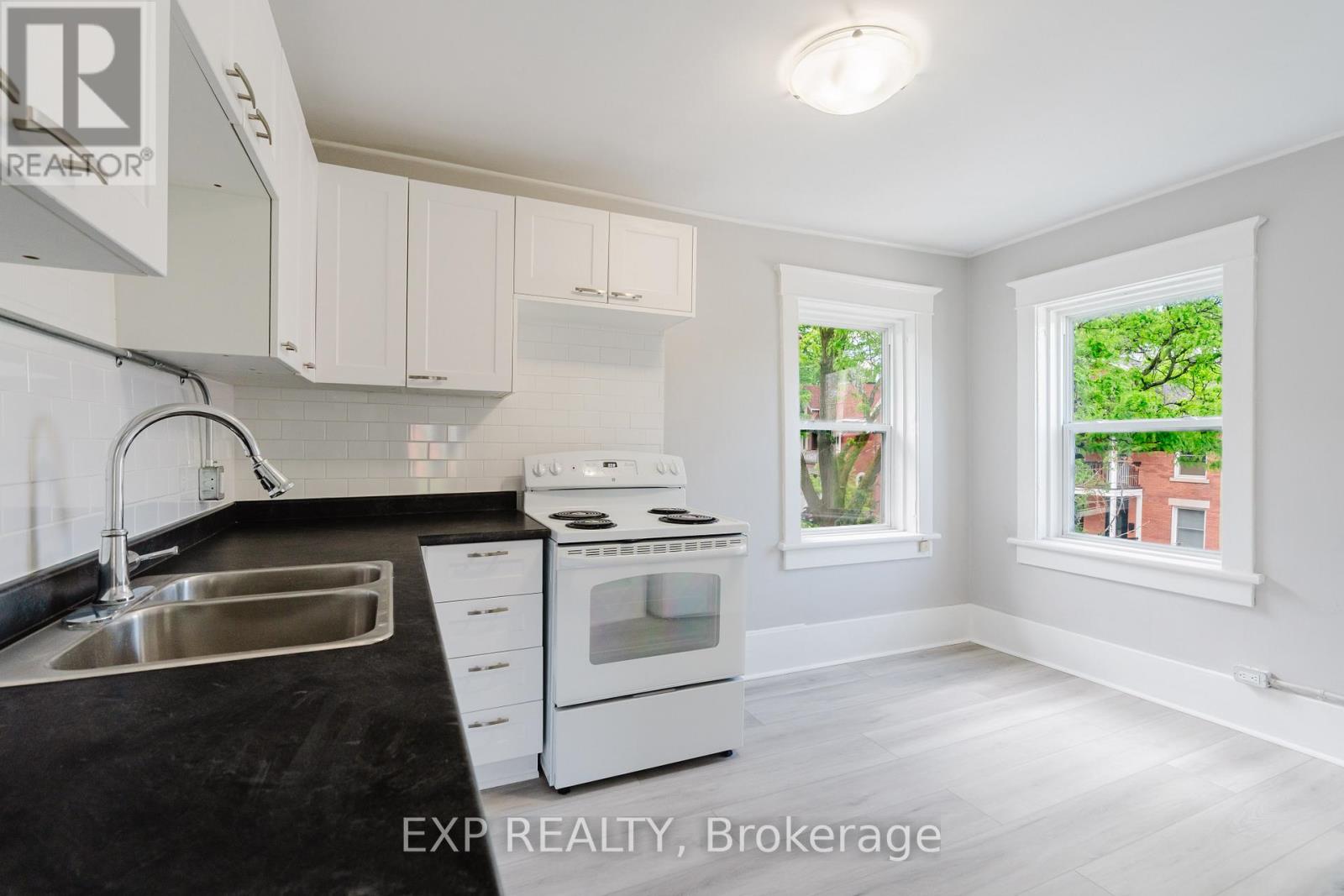 514 Lyon Street N Property Photo 42