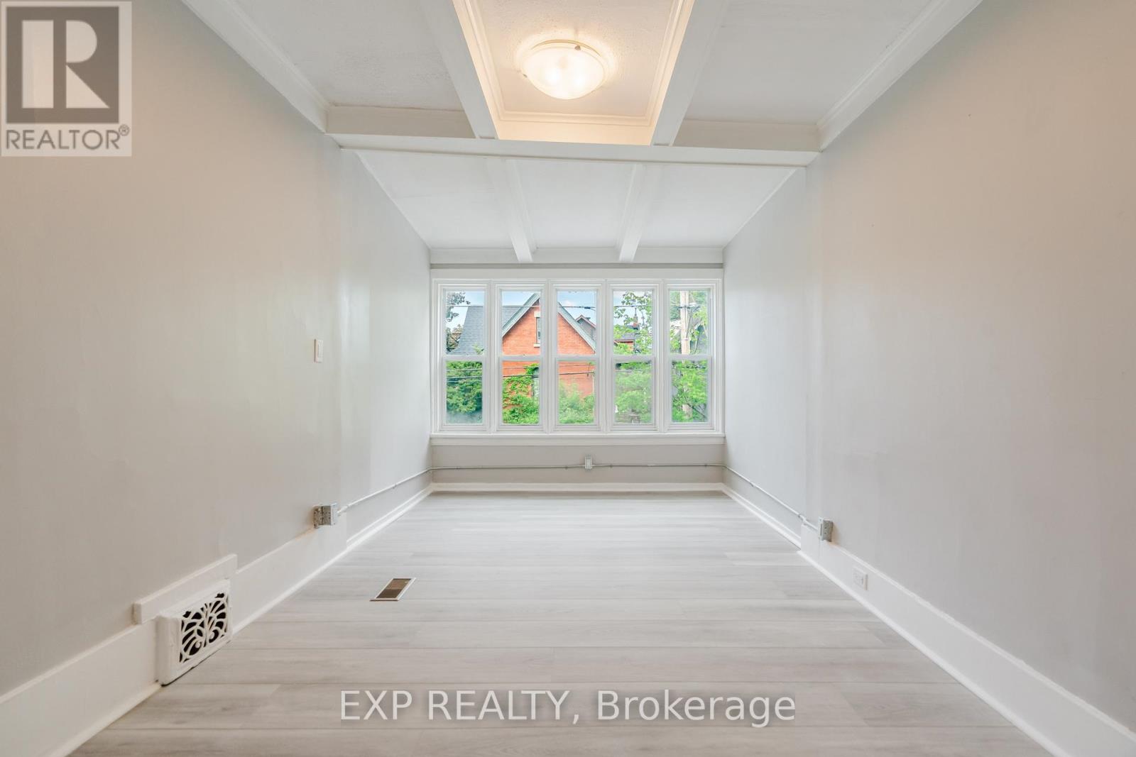 514 Lyon Street N Property Photo 45