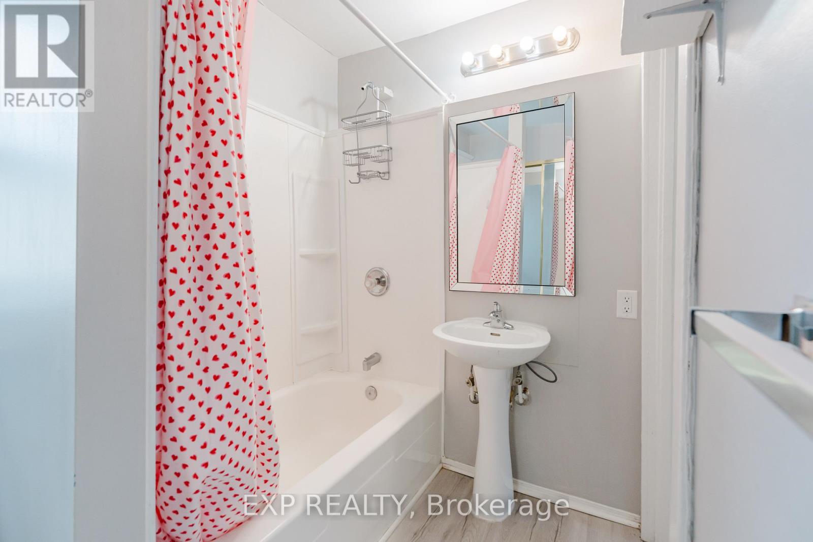 514 Lyon Street N Property Photo 46