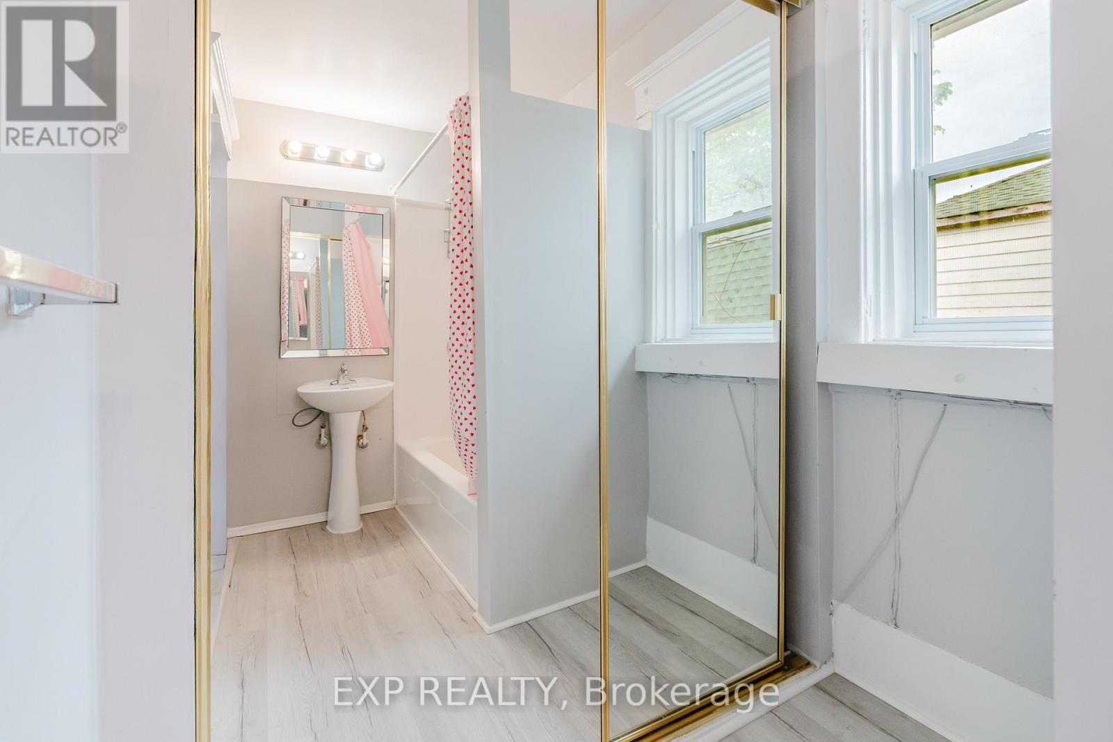 514 Lyon Street N Property Photo 48