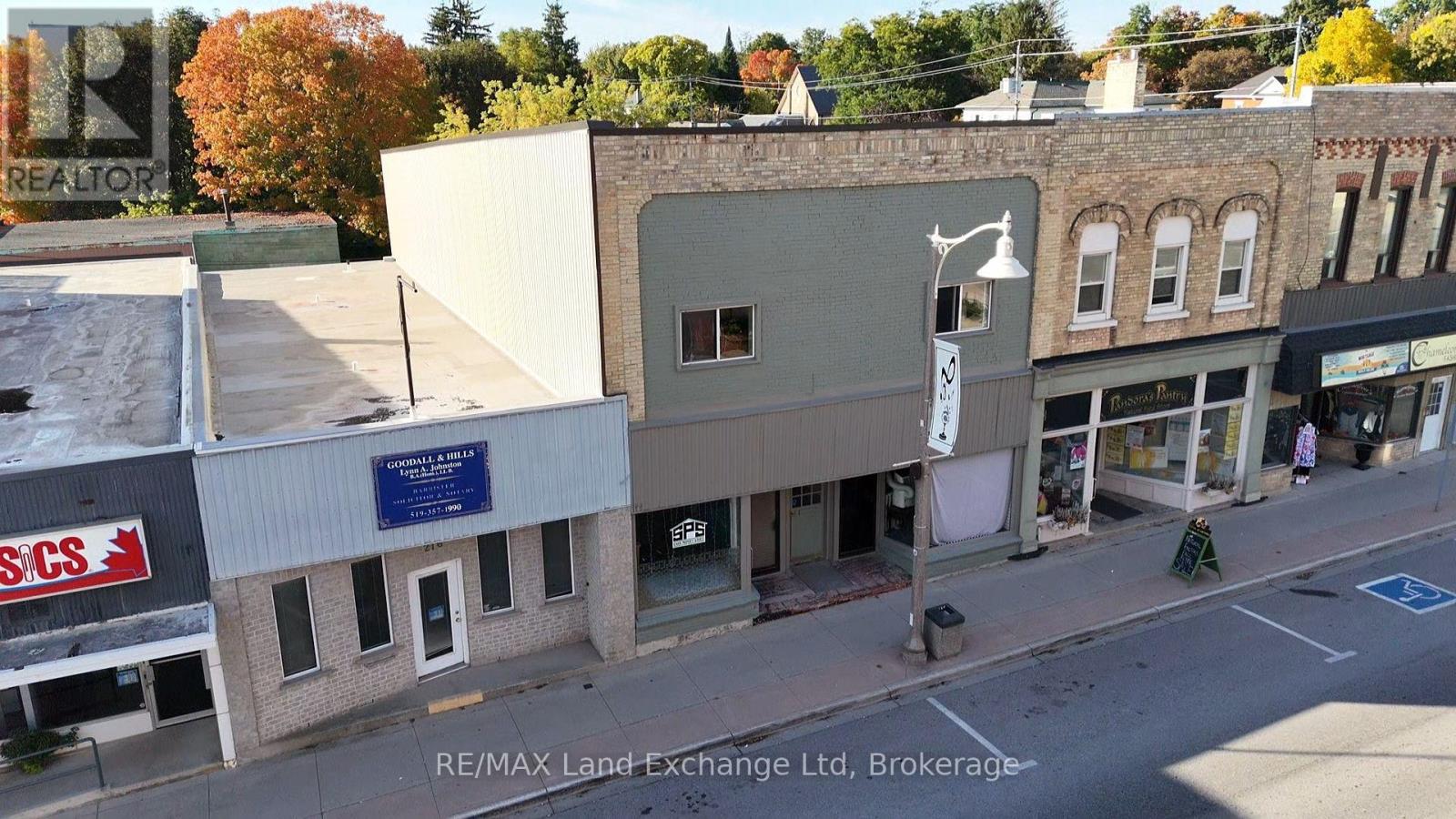 218-220 Josephine Street Property Photo 3