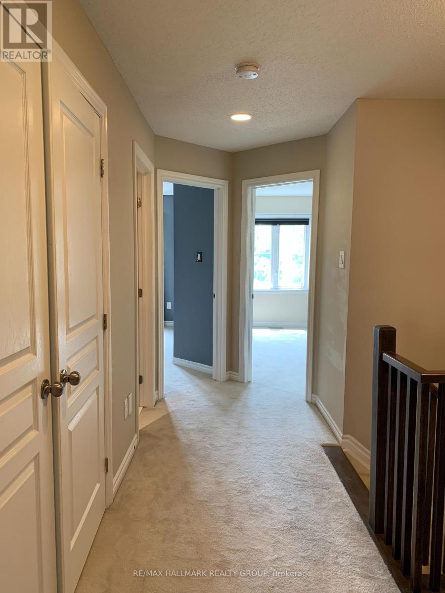 469 Foxhall Way Property Photo 14