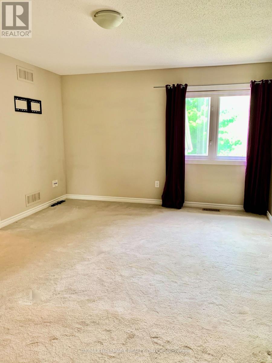 469 Foxhall Way Property Photo 15