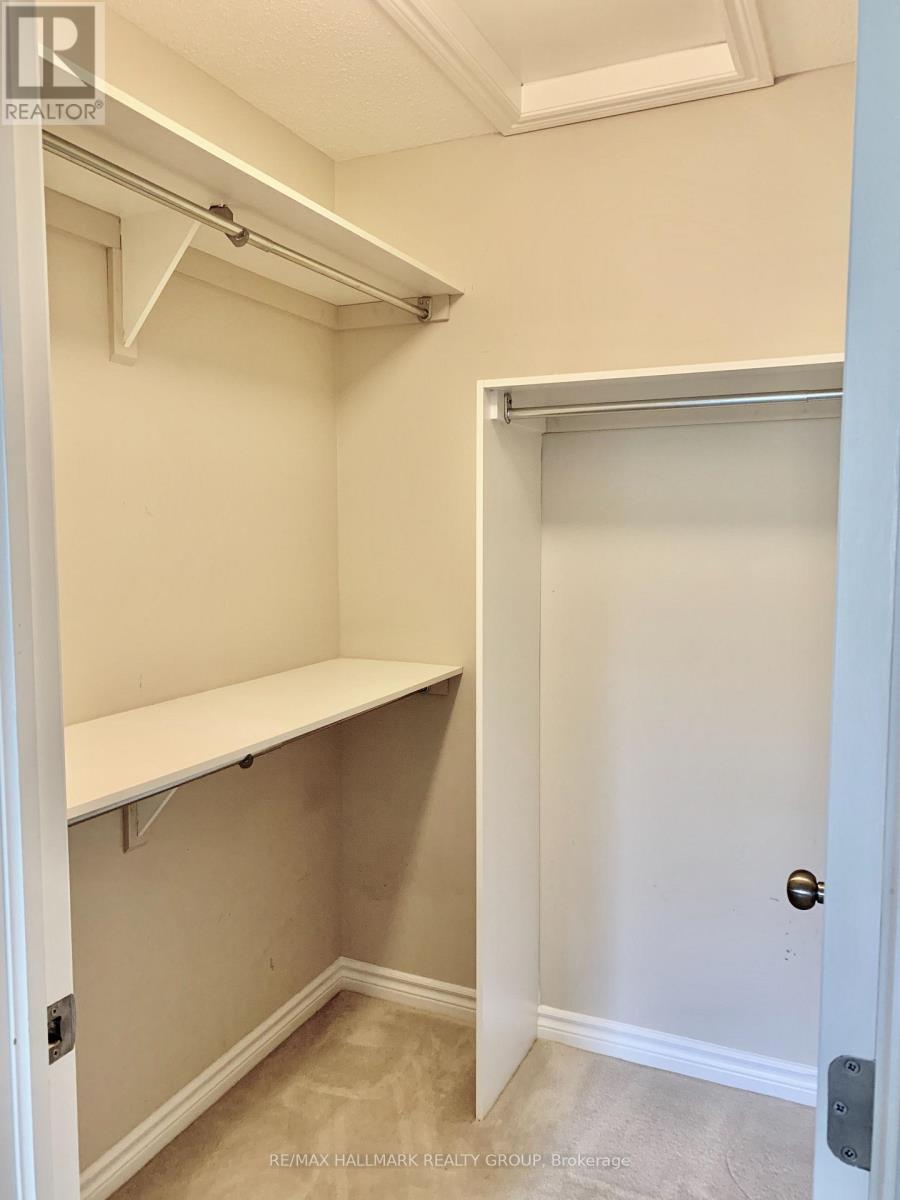 469 Foxhall Way Property Photo 16