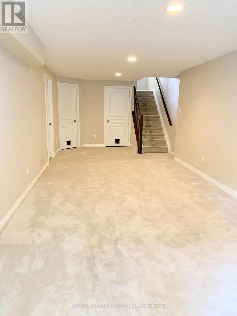 469 Foxhall Way Property Photo 33