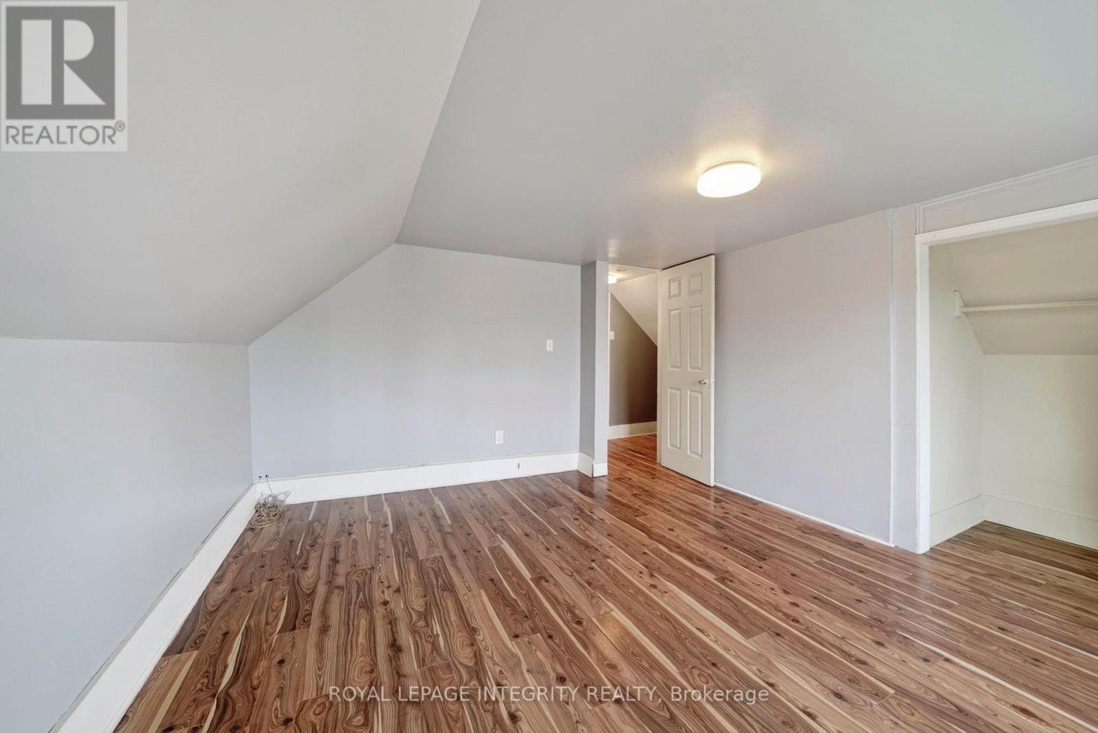 836 Marlborough Street N Property Photo 12