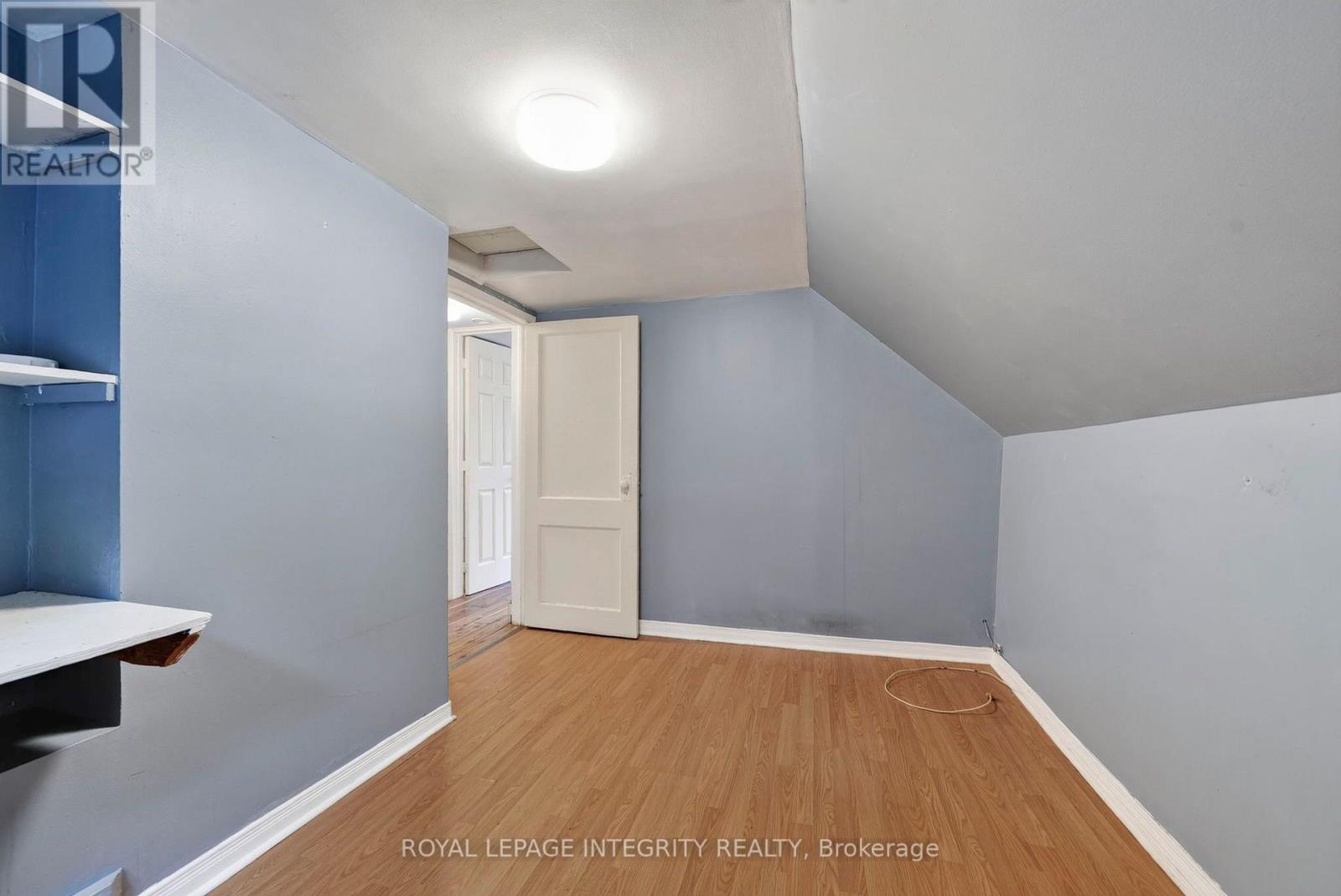 836 Marlborough Street N Property Photo 18
