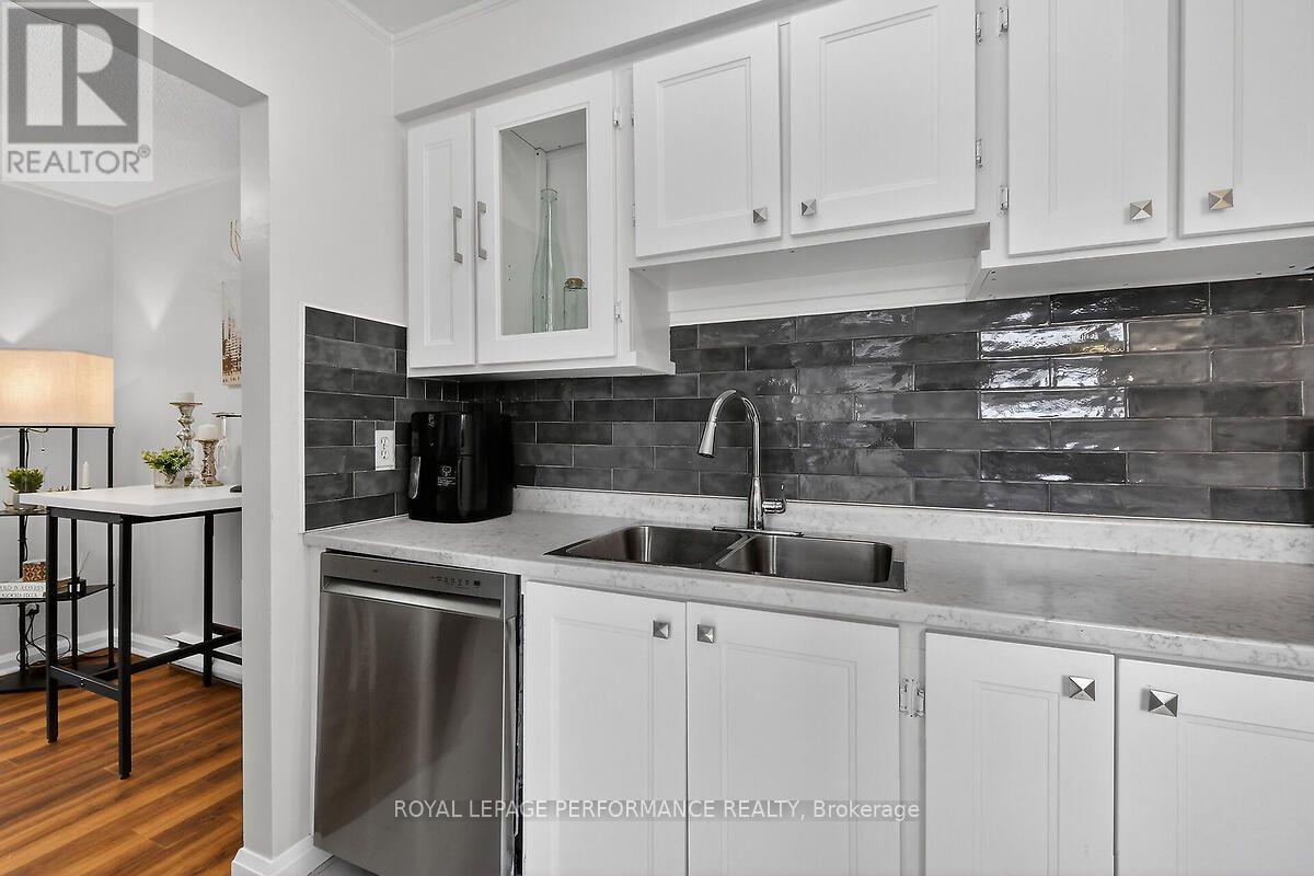 28 - 42 Compata Way Property Photo 4