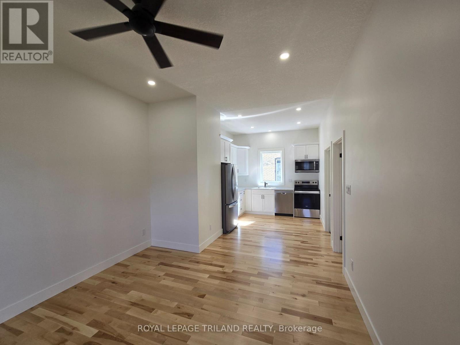 1 - 245 Ross Street Property Photo 7