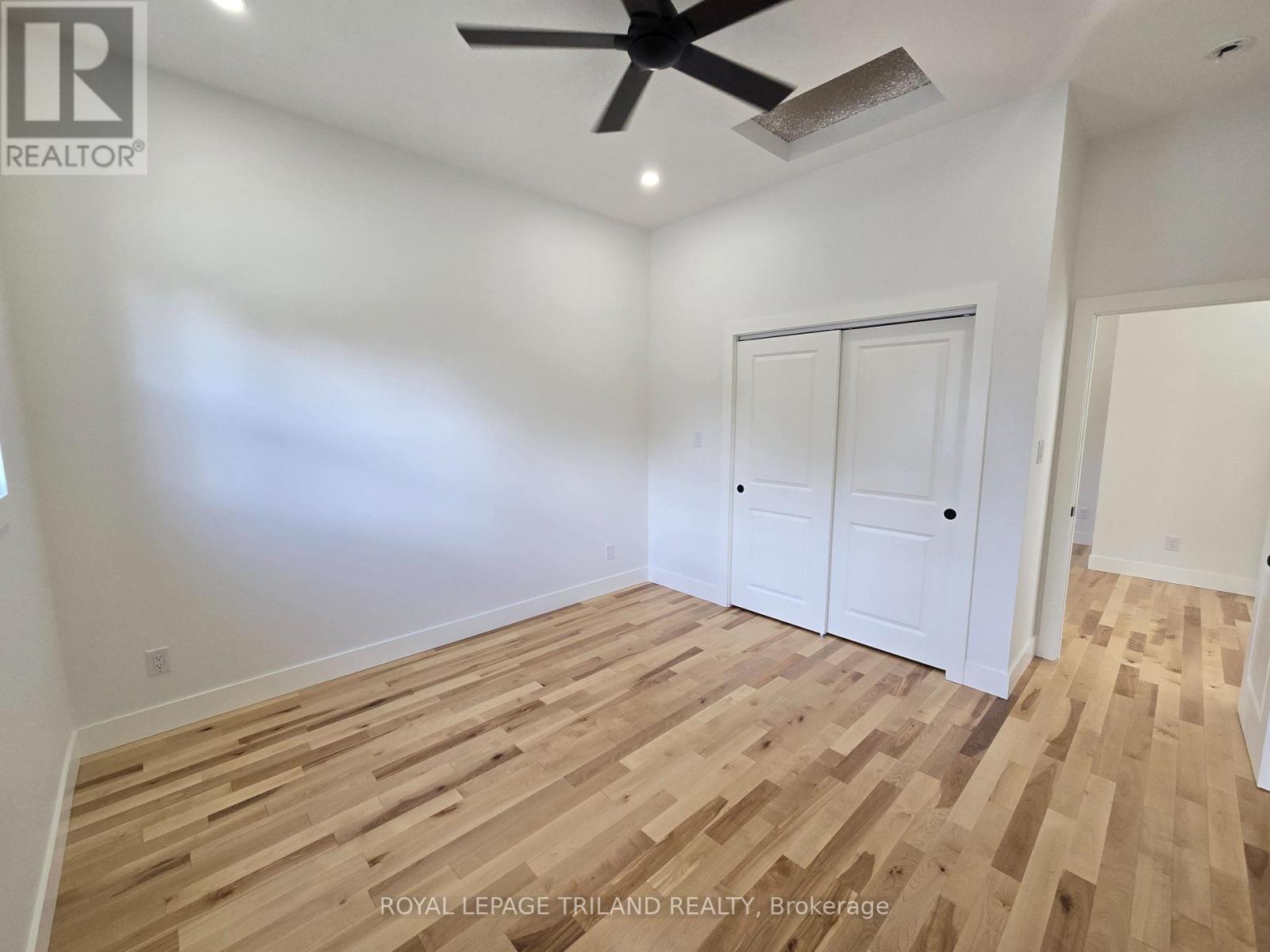 1 - 245 Ross Street Property Photo 12