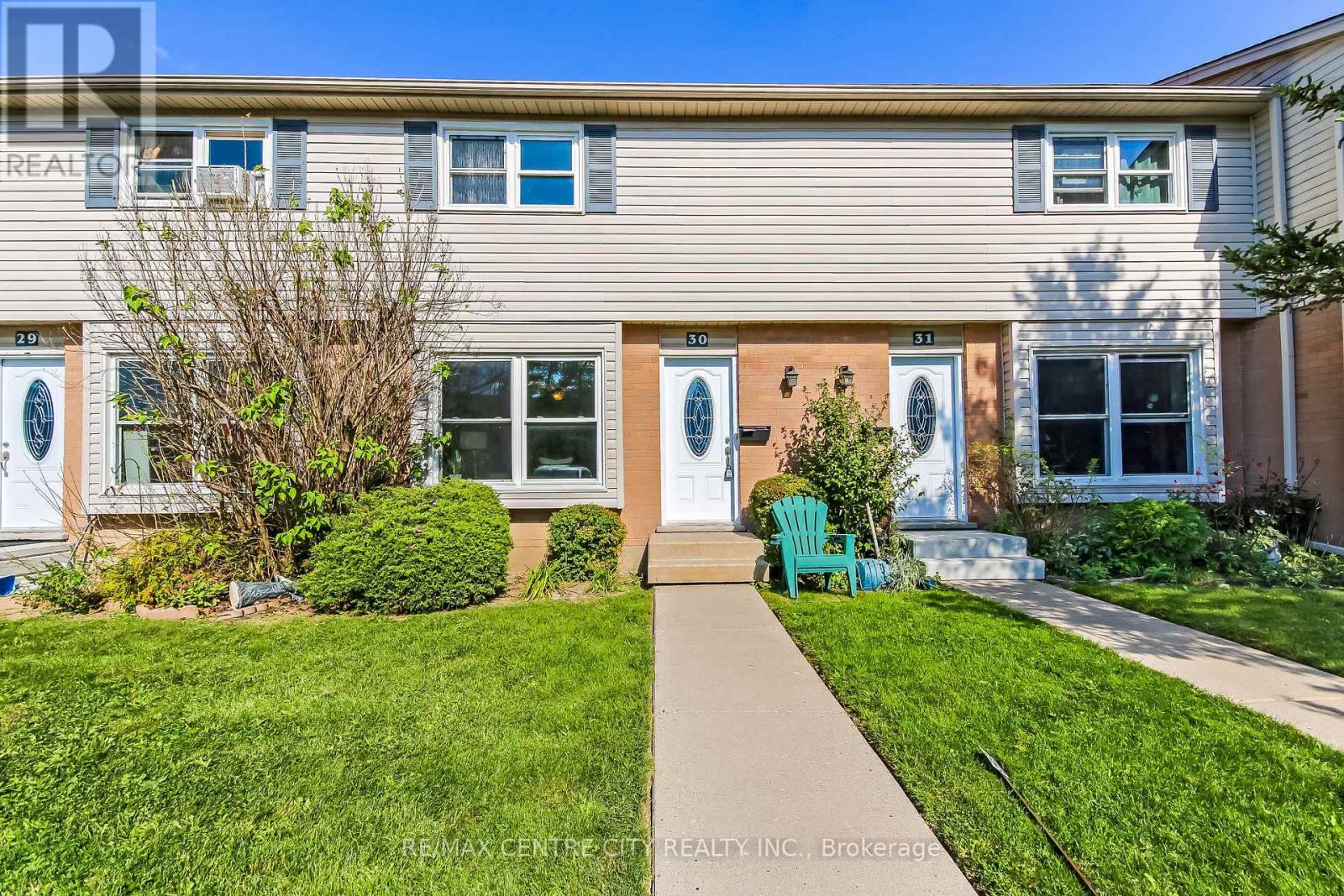 30 - 101 HIGHVIEW AVENUE E Property Photo 1
