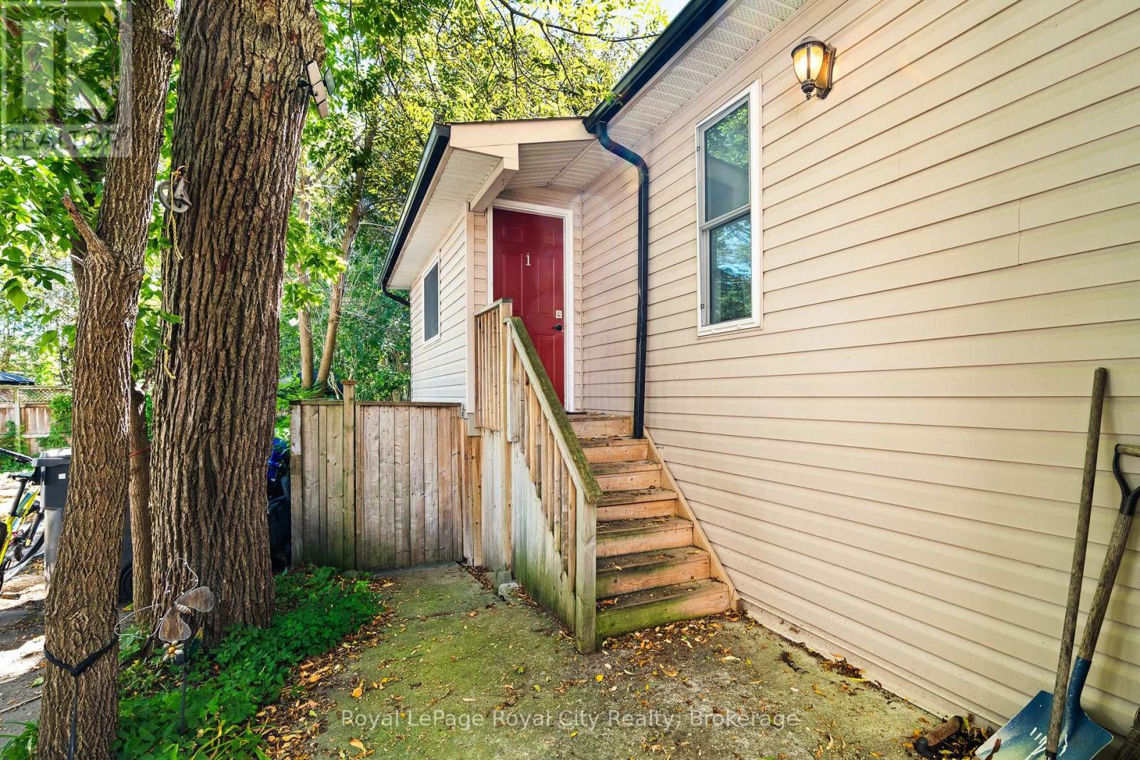 98 Waterloo Avenue Property Photo 6