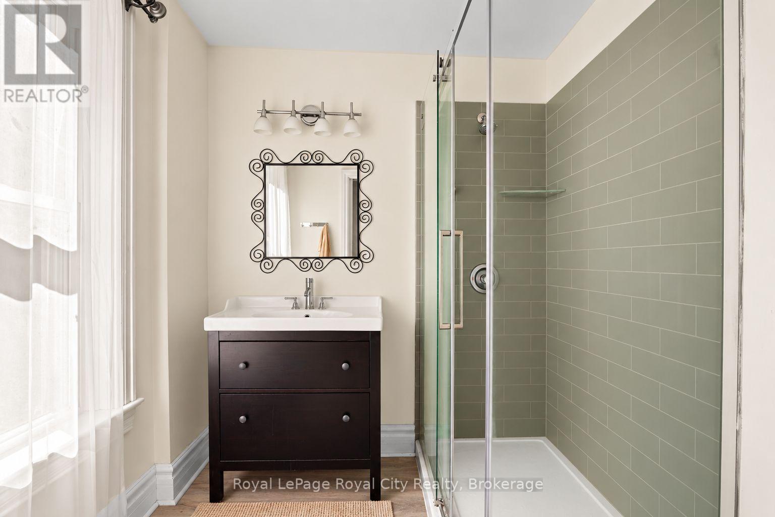 98 Waterloo Avenue Property Photo 24