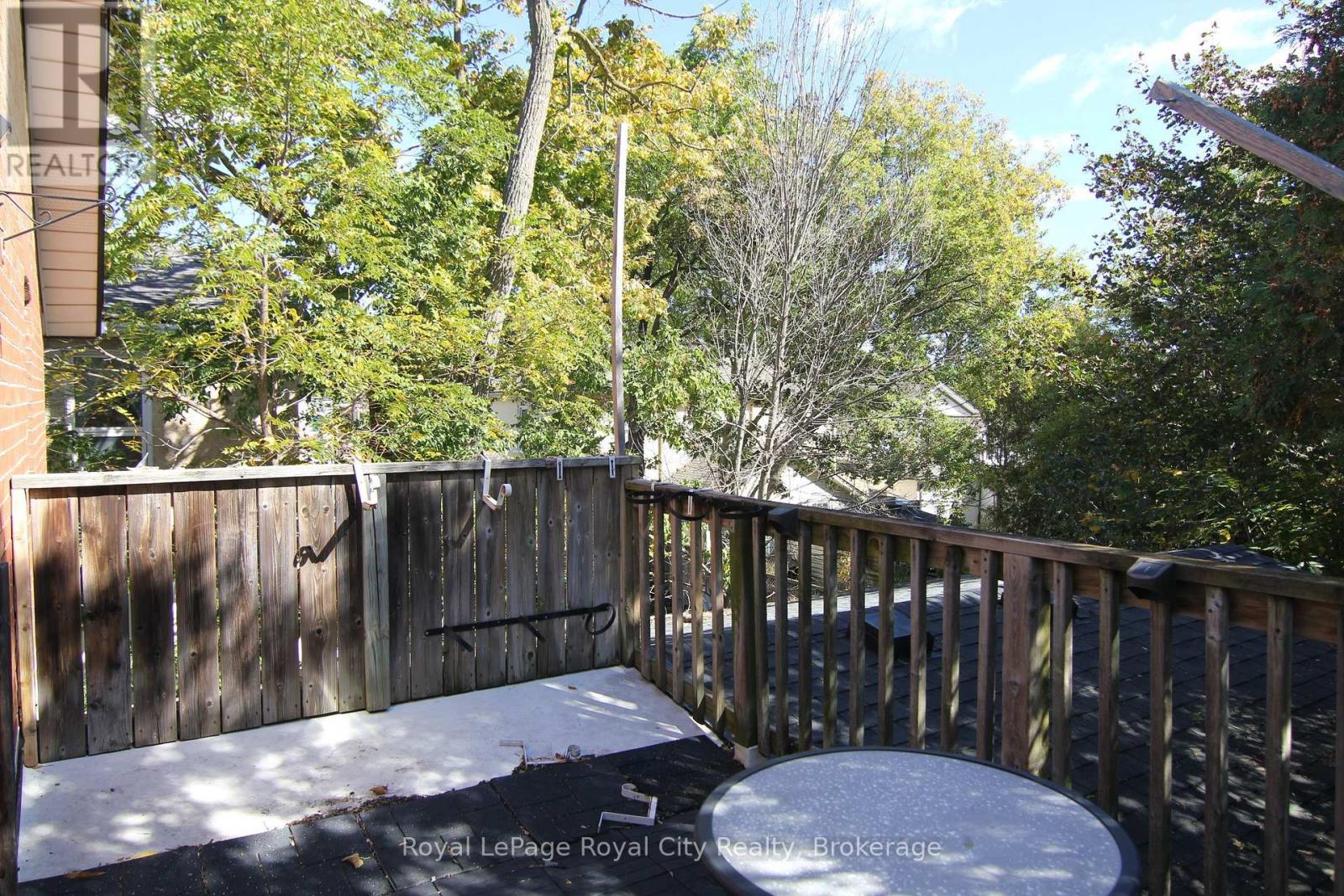 98 Waterloo Avenue Property Photo 35