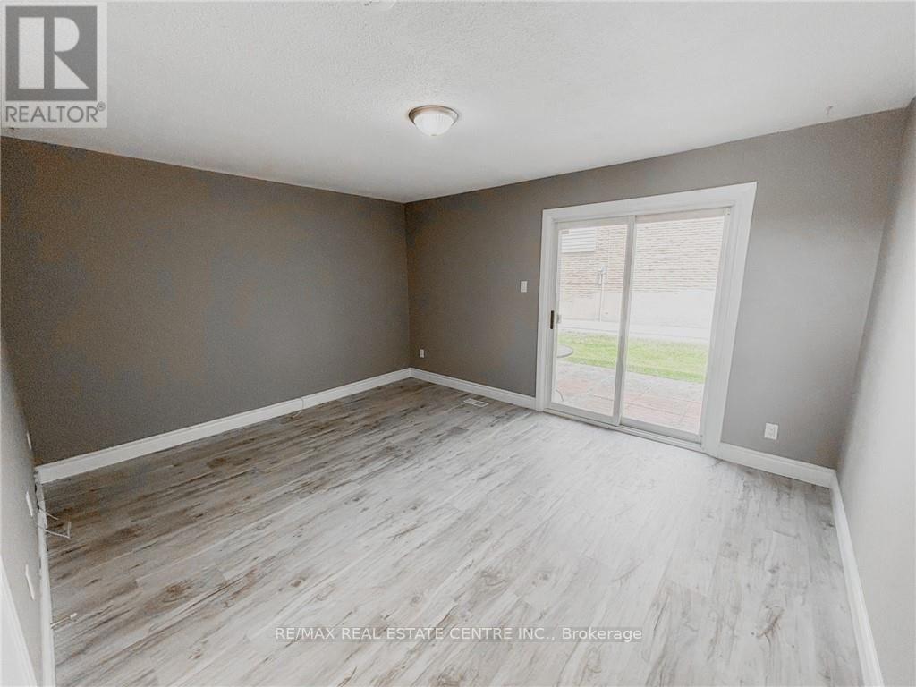 G - 222 Harvard Place Property Photo 13