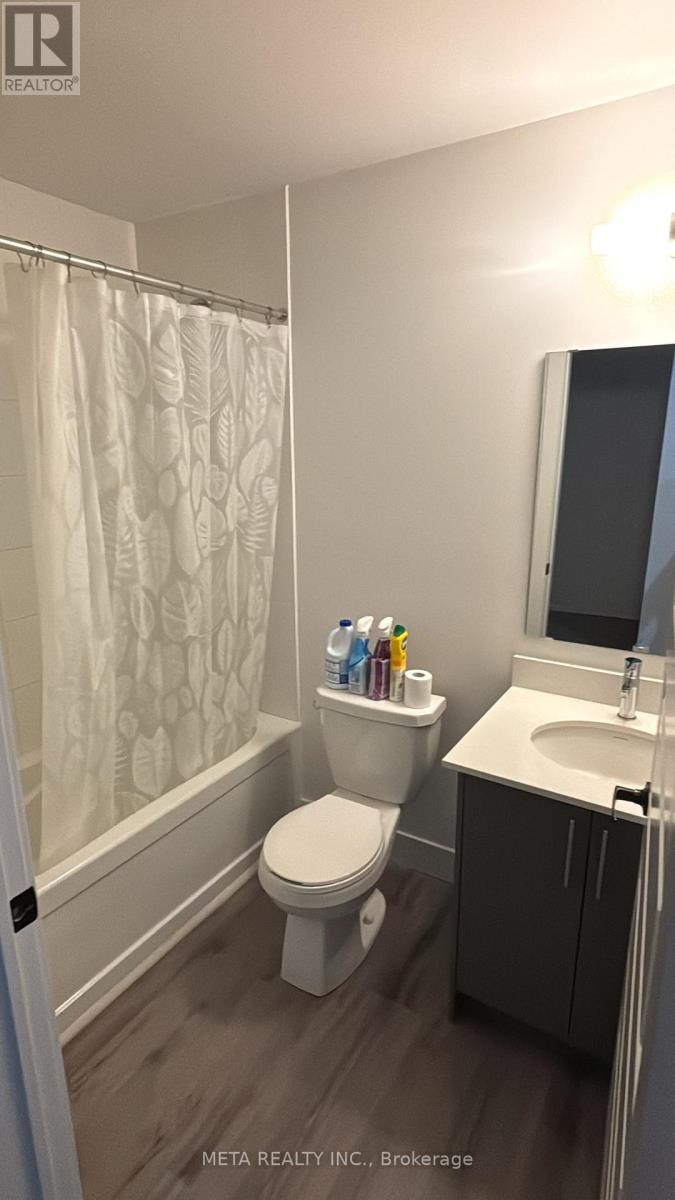 112 - 1101 Lackner Place Property Photo 6
