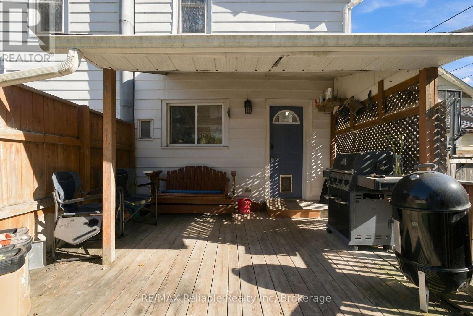 49 Main Street N Property Photo 24