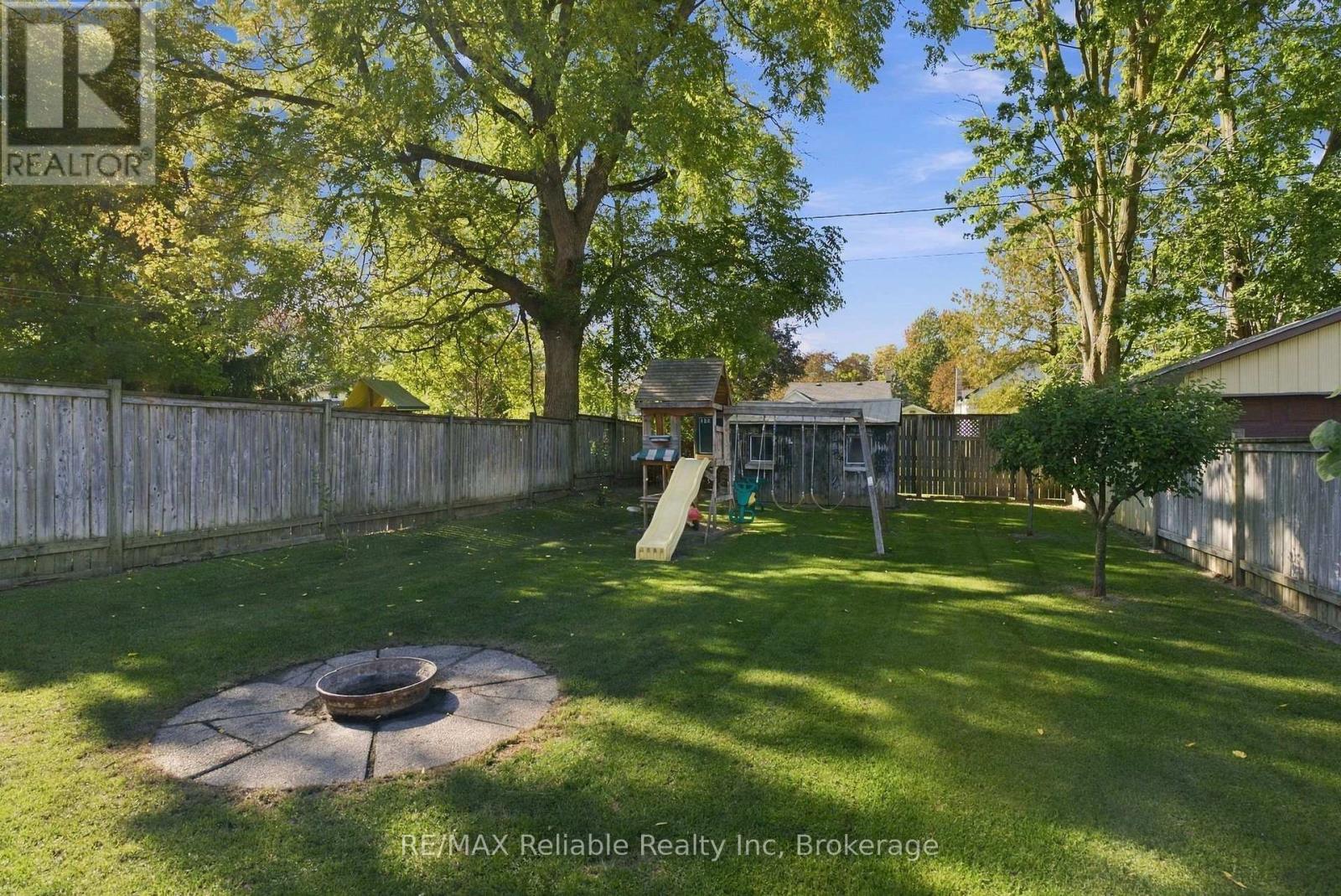 49 Main Street N Property Photo 26