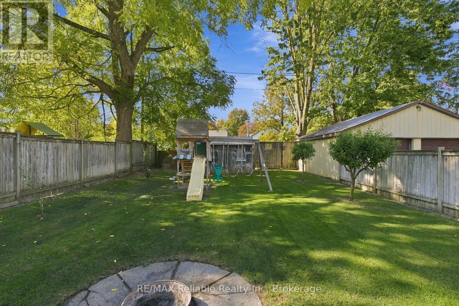 49 Main Street N Property Photo 27