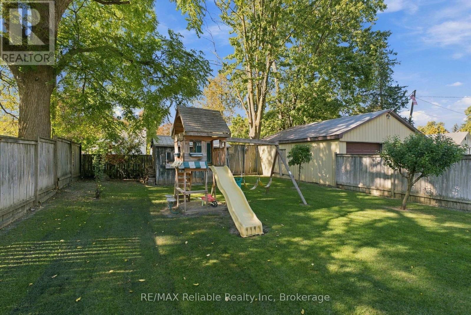 49 Main Street N Property Photo 28