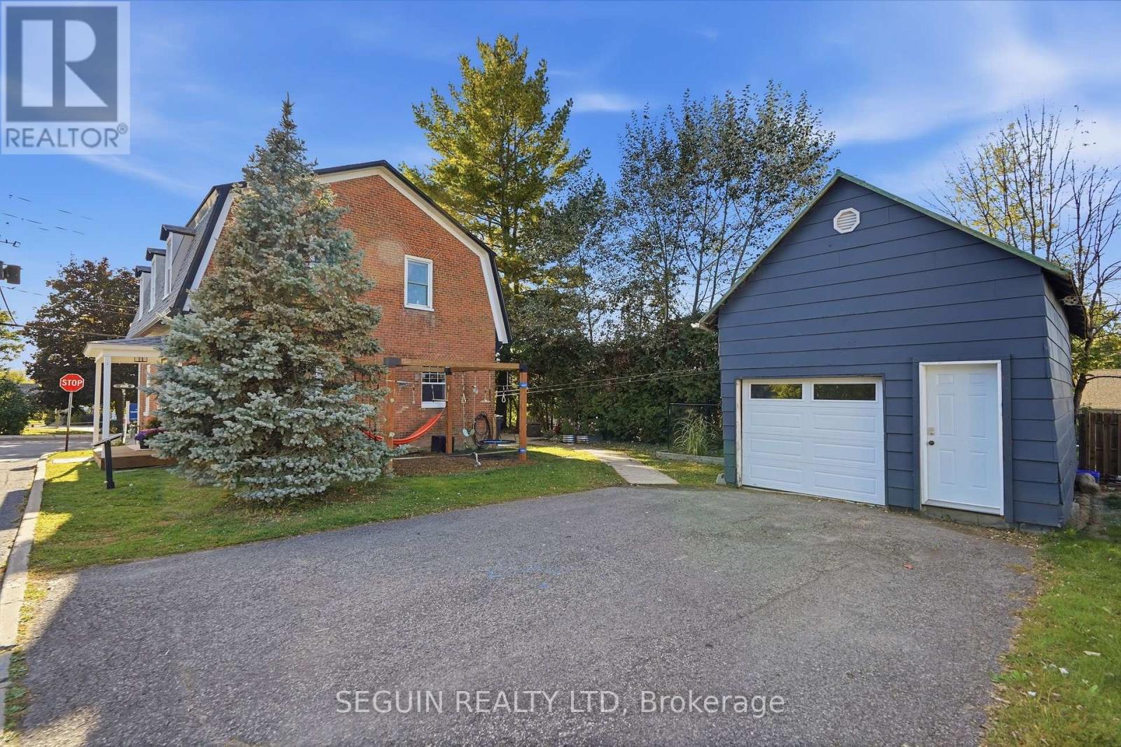 31 John Street Property Photo 6