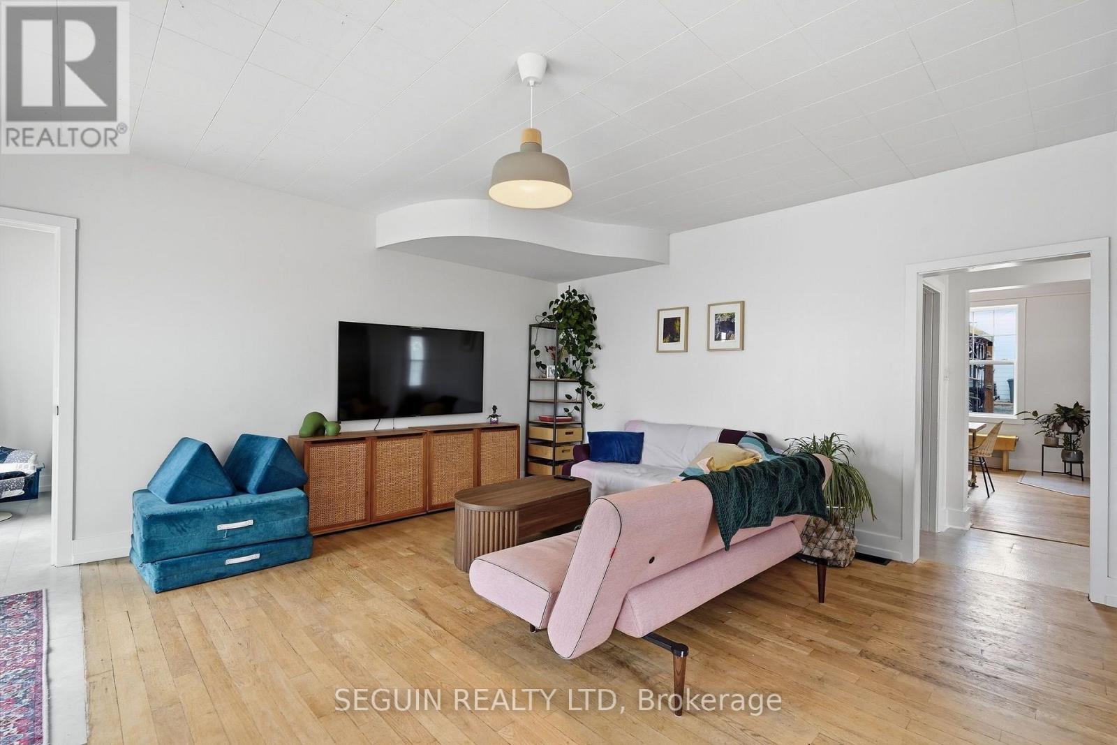 31 John Street Property Photo 22