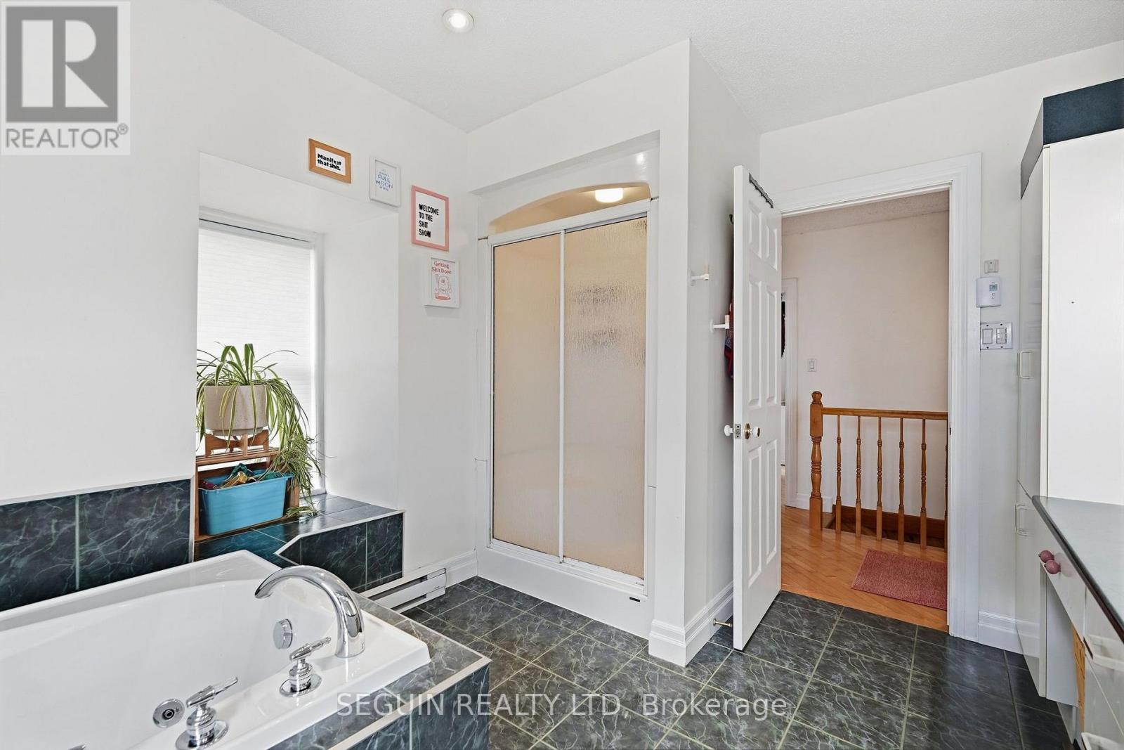 31 John Street Property Photo 31