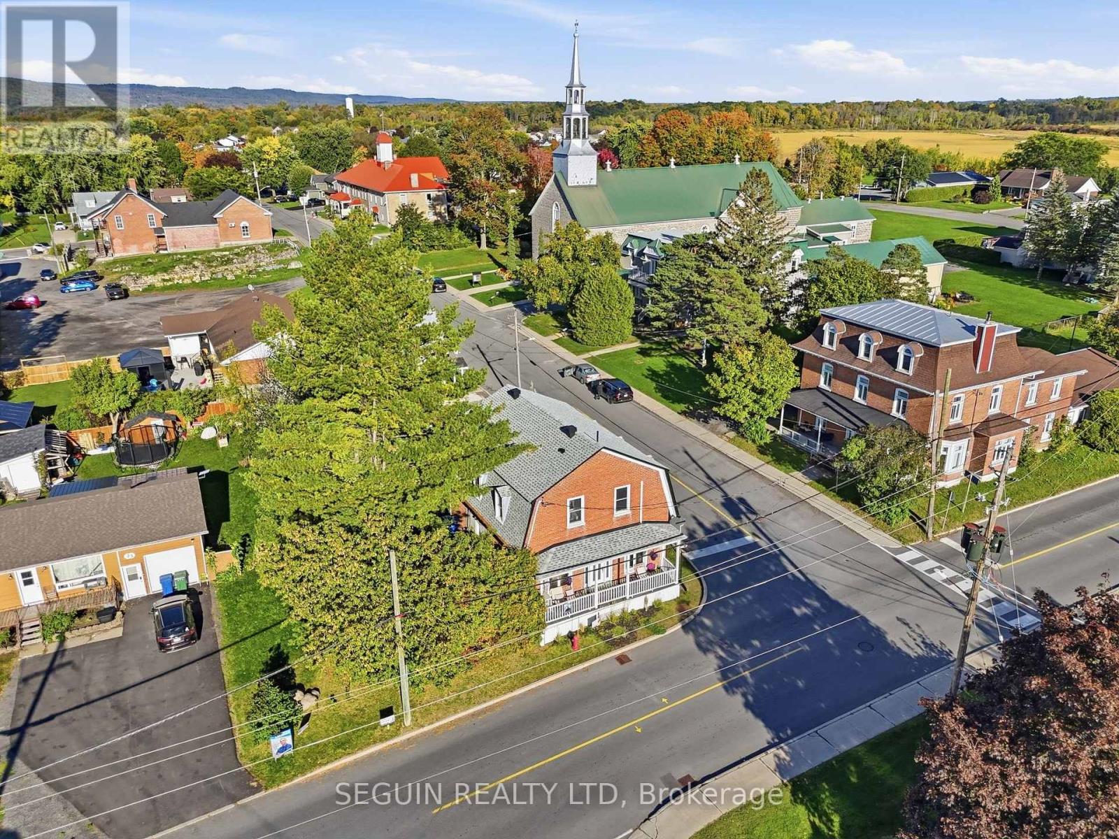 31 John Street Property Photo 35