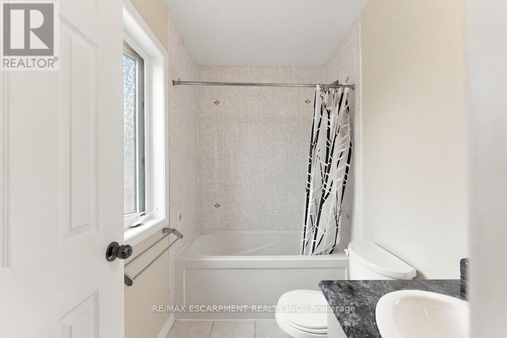 173 Whitwell Way Property Photo 8
