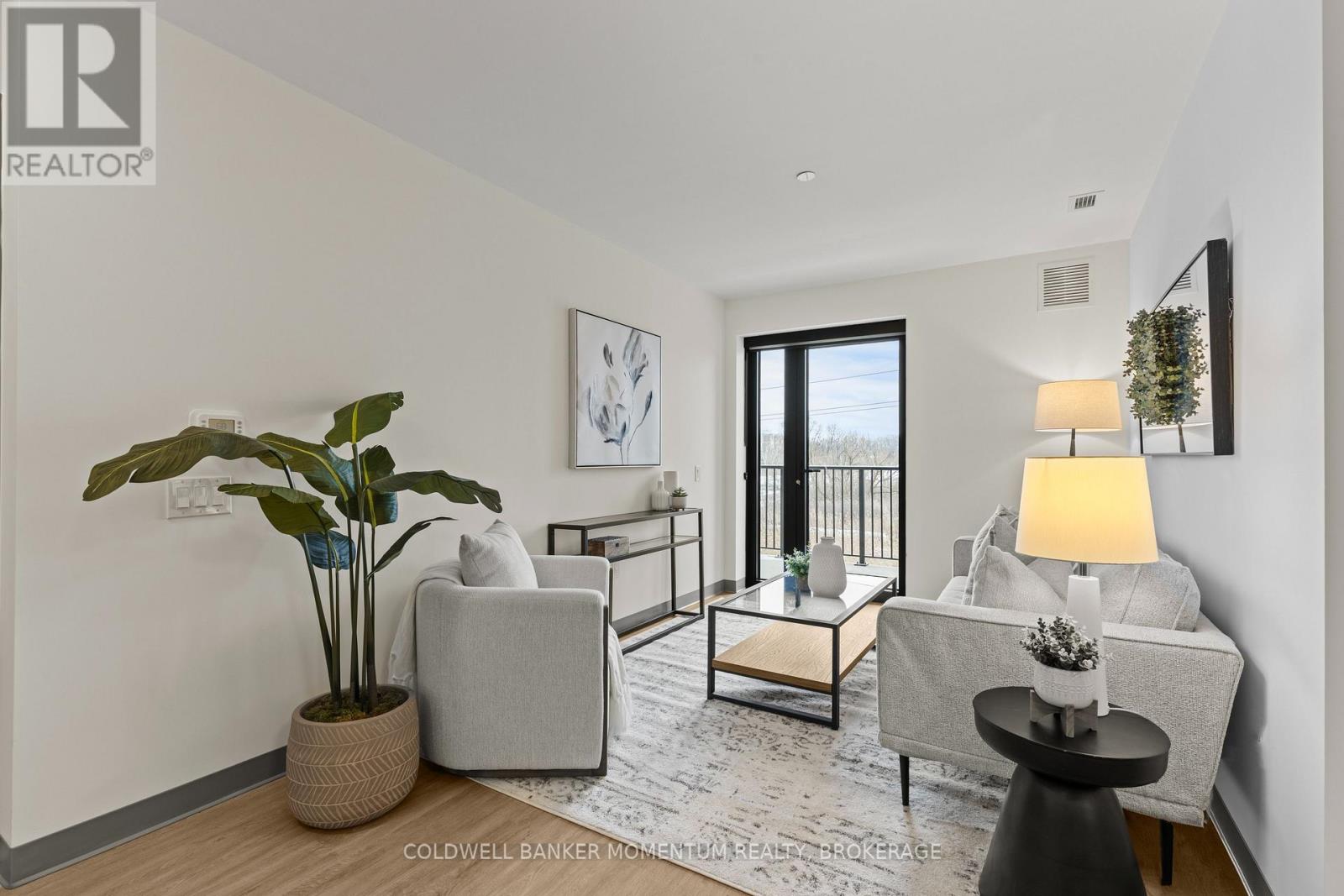 505 - 5 Baker Street Property Photo 8