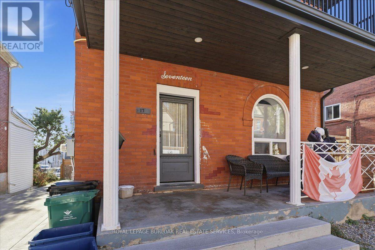Upper - 17 Eby Street S Property Photo 2
