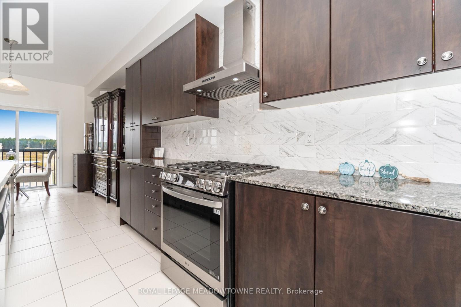 301 Ridley Crescent Property Photo 15
