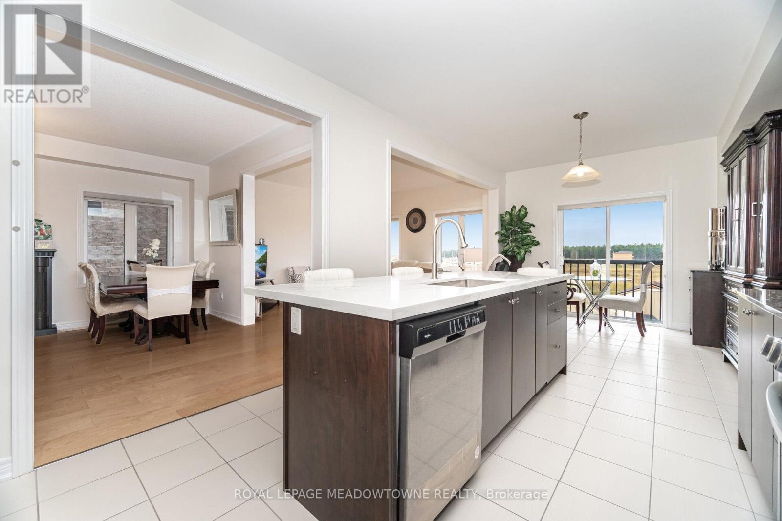 301 Ridley Crescent Property Photo 16