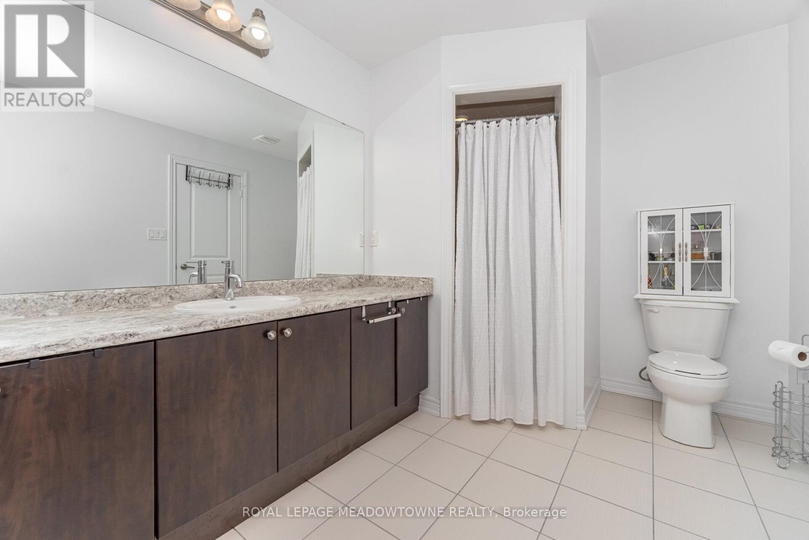 301 Ridley Crescent Property Photo 23