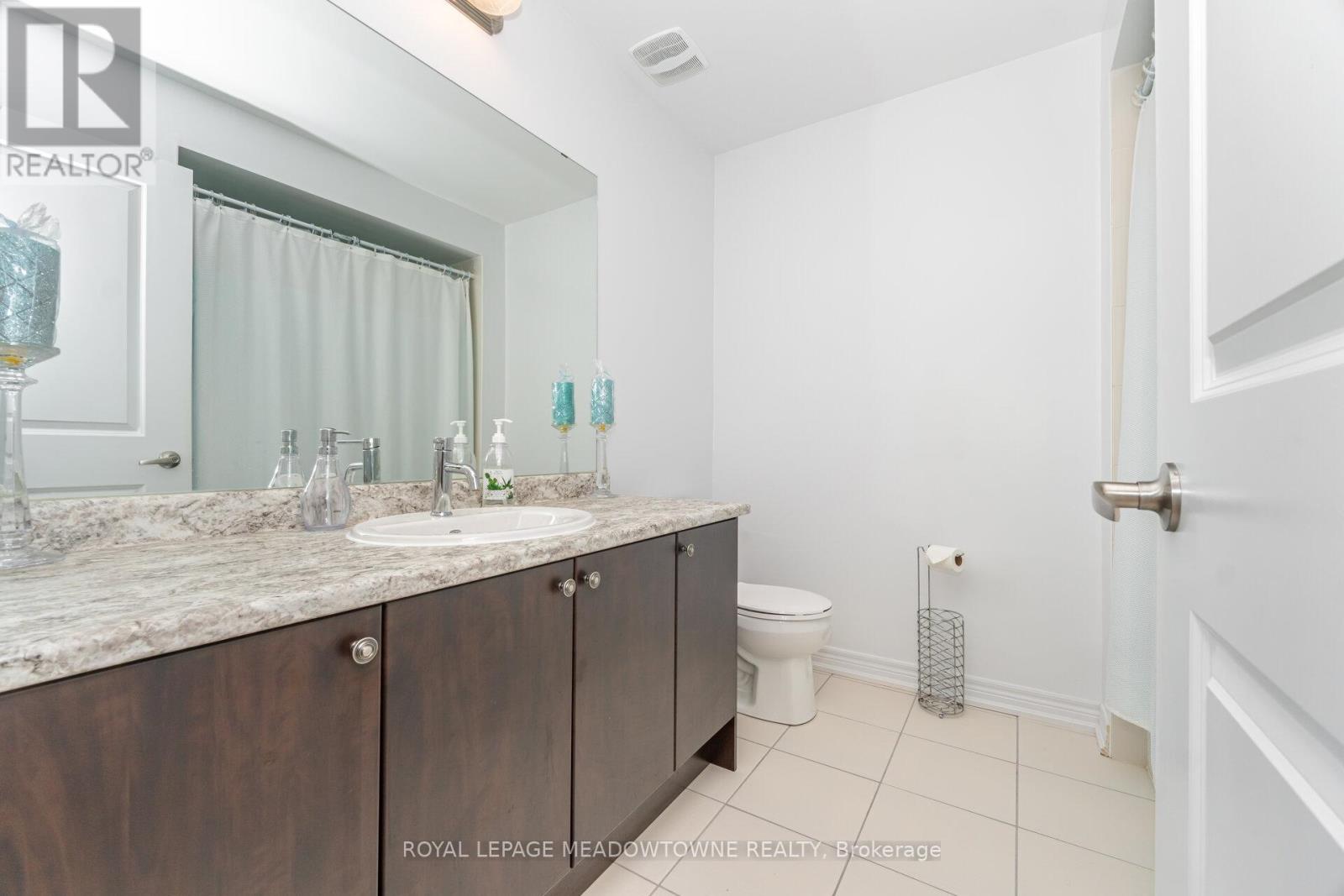 301 Ridley Crescent Property Photo 28