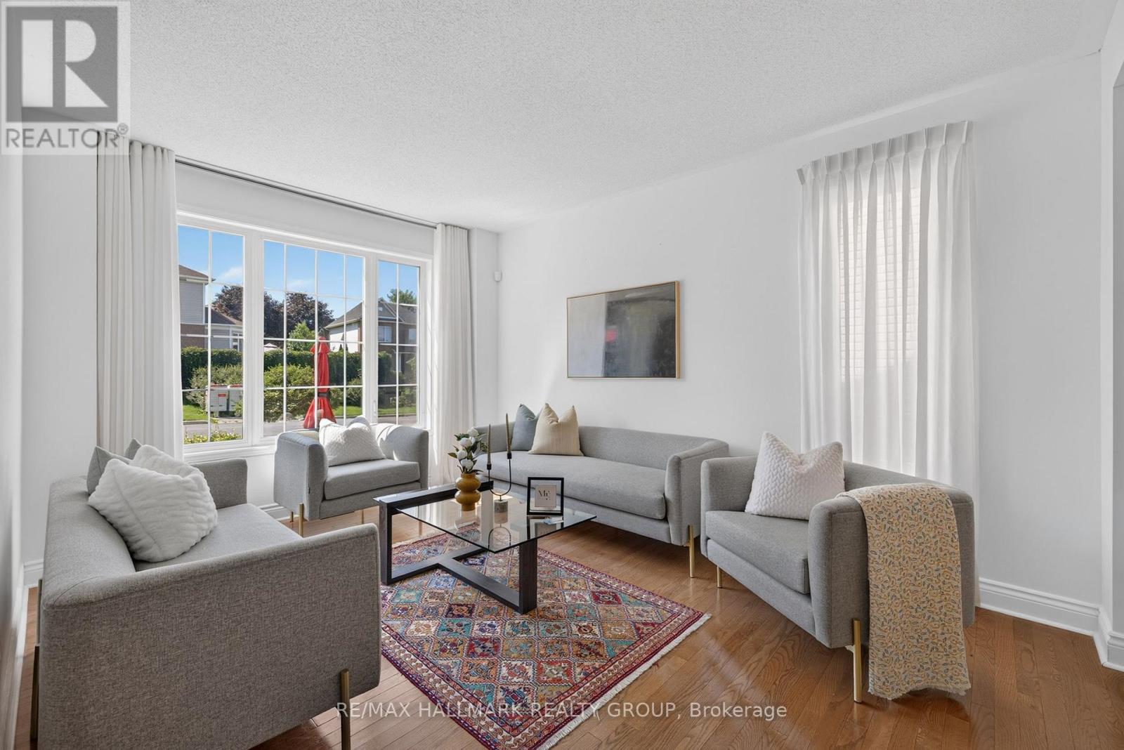 42 Glenrill Place S Property Photo 5