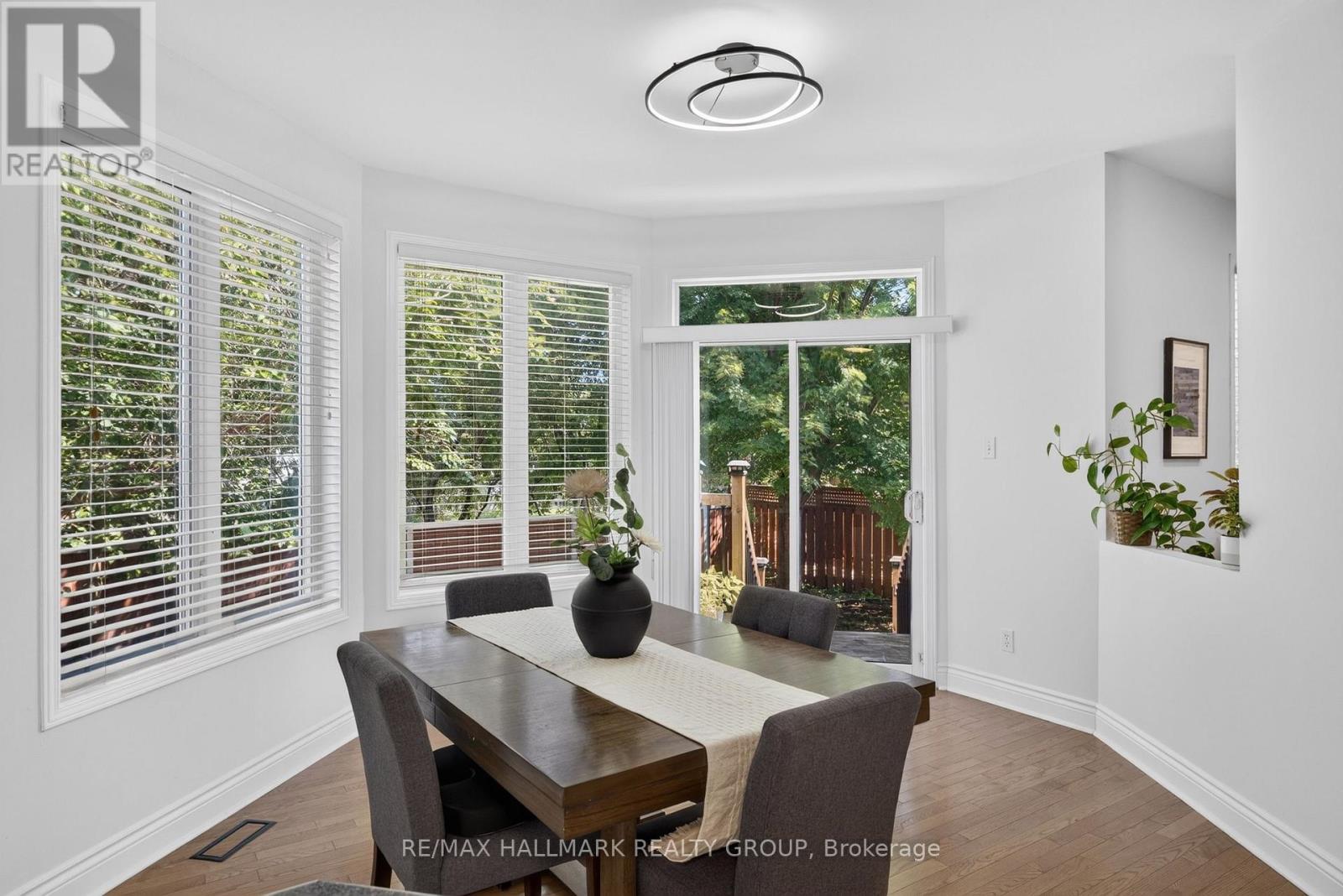 42 Glenrill Place S Property Photo 17
