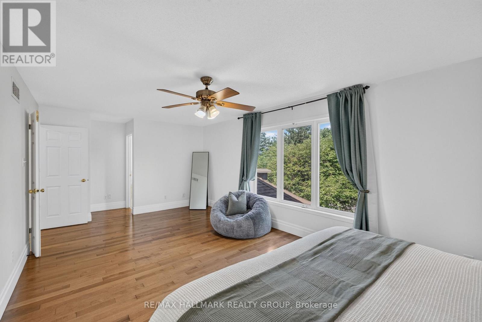 42 Glenrill Place S Property Photo 26