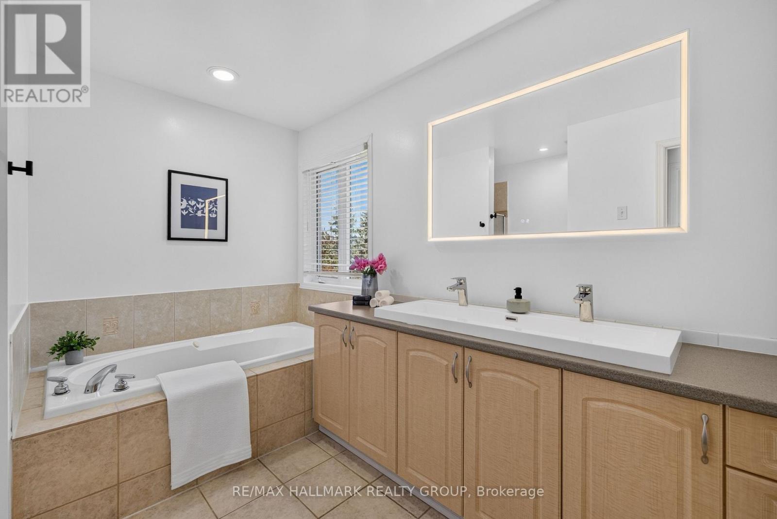42 Glenrill Place S Property Photo 27