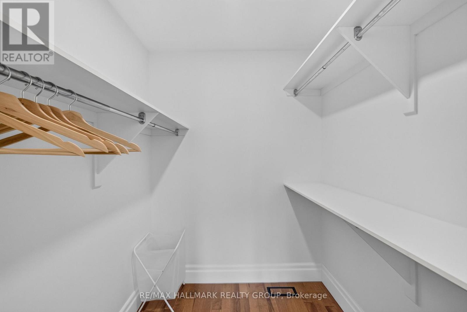42 Glenrill Place S Property Photo 32