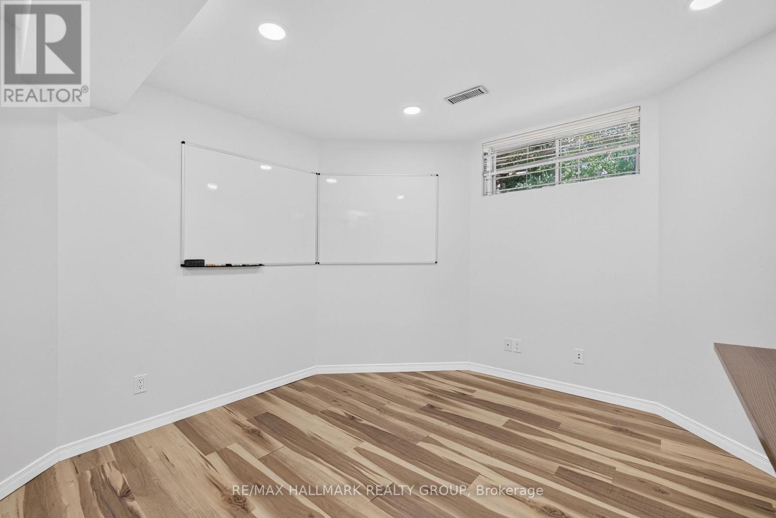 42 Glenrill Place S Property Photo 42