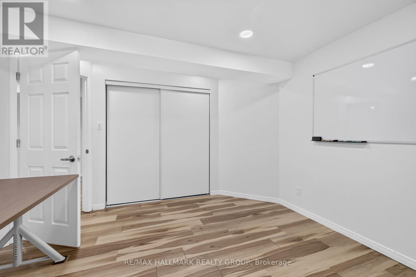42 Glenrill Place S Property Photo 43
