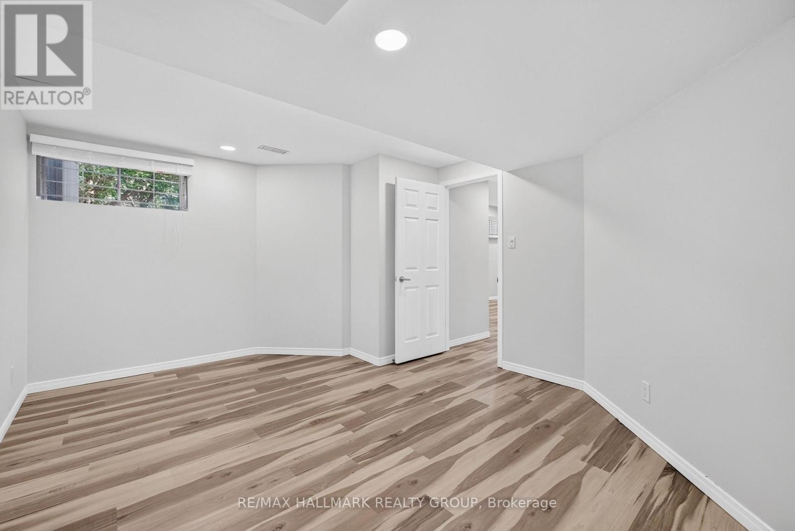 42 Glenrill Place S Property Photo 44