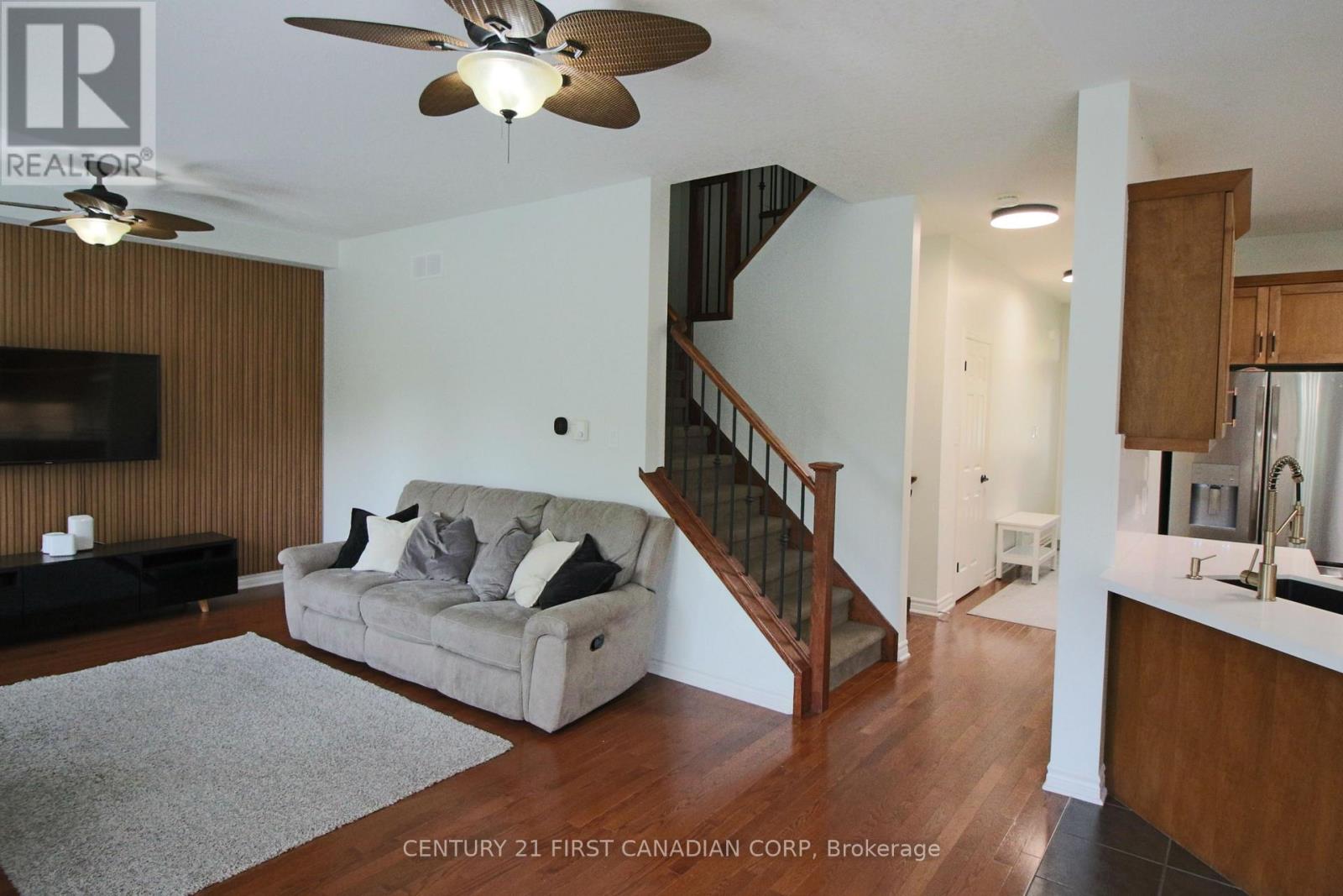 6 - 458 Blue Jay Drive Property Photo 15
