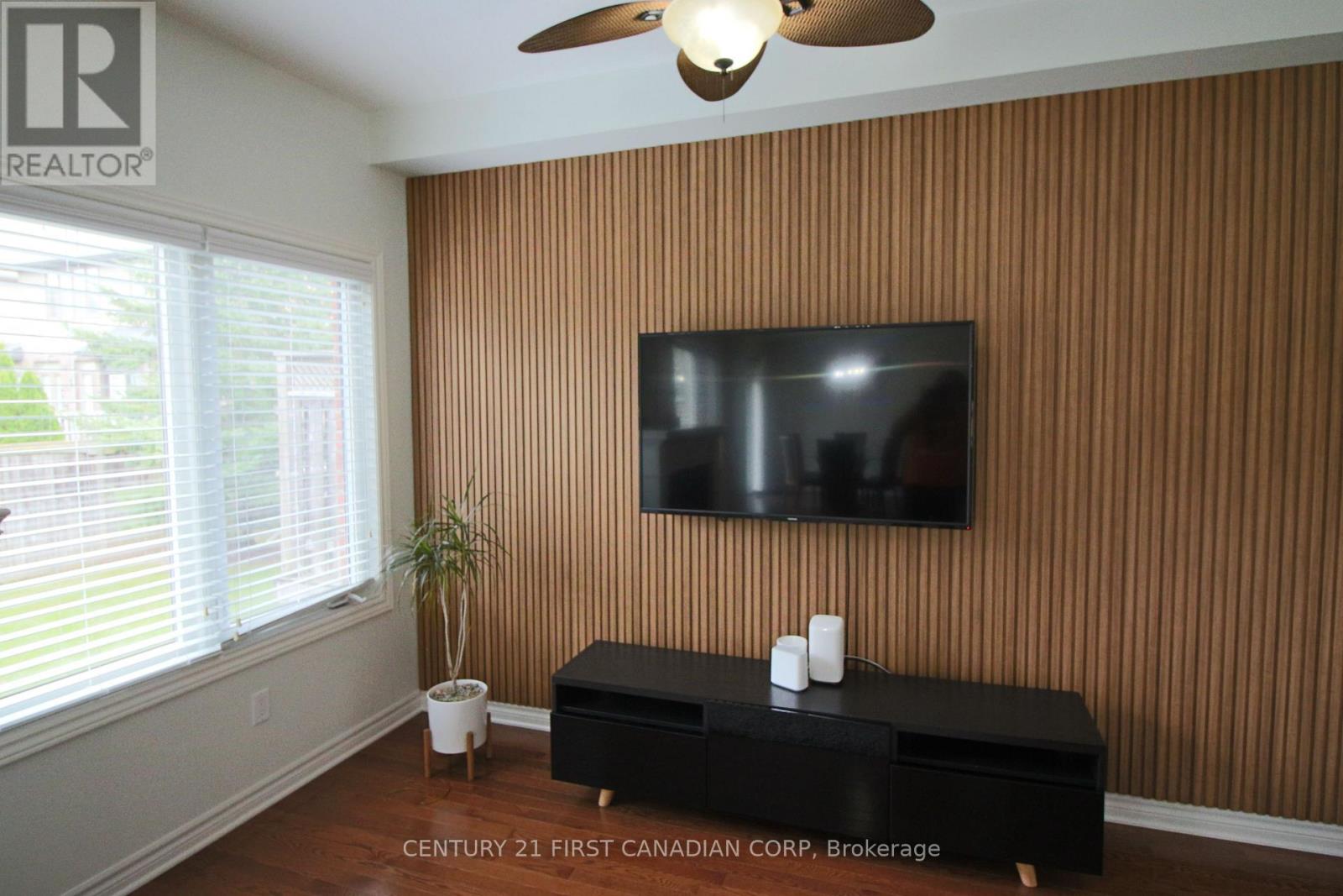 6 - 458 Blue Jay Drive Property Photo 16